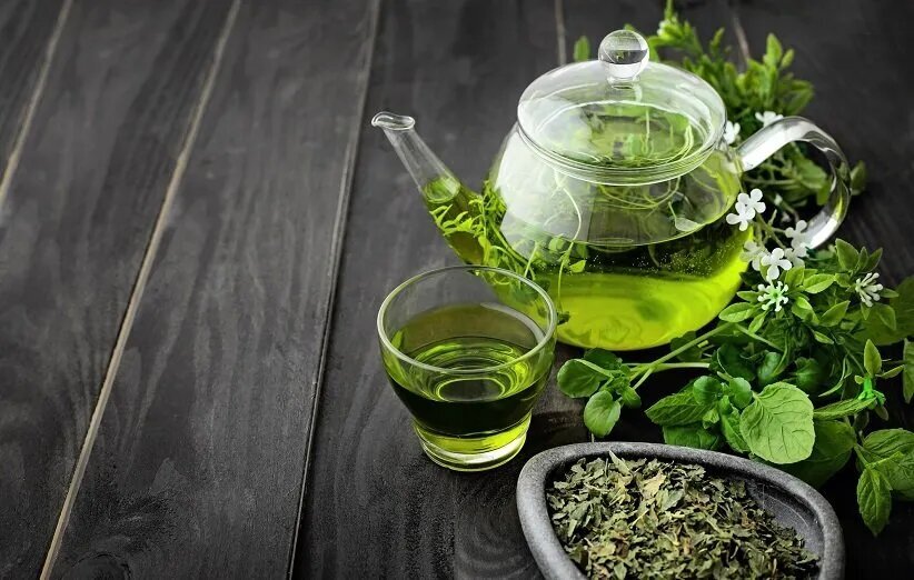 چه کسانی نباید چای سبز بخورند؟ | عوارض پنهان و بهترین ساعت مصرف این نوشیدنی محبوب