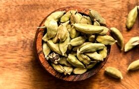 گیاه معطر پرخاصیتی که به درمان بسیاری از بیماری‌ها کمک می‌کند