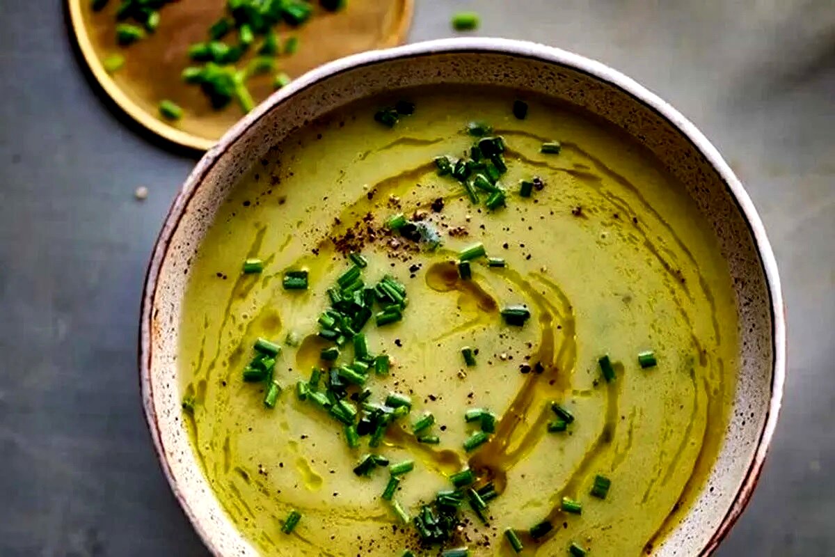 طرز تهیه سوپ کرفس؛ سوپ گرم و مقوی 