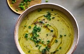 طرز تهیه سوپ کرفس؛ سوپ گرم و مقوی 