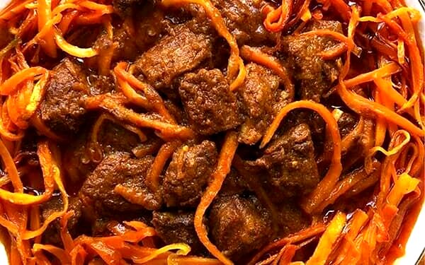 طرز تهیه خورشت هویج؛ طعمی باورنکردنی