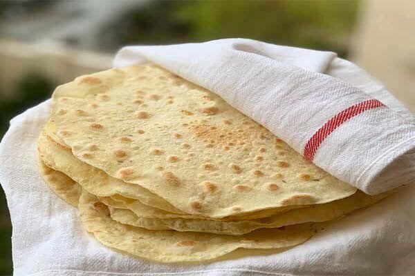 طرز تهیه نان برنجی گیلان
