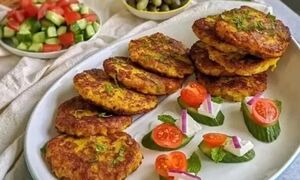 انتخابی عالی برای شام سبک؛ کوکو ذرت و نخودفرنگی