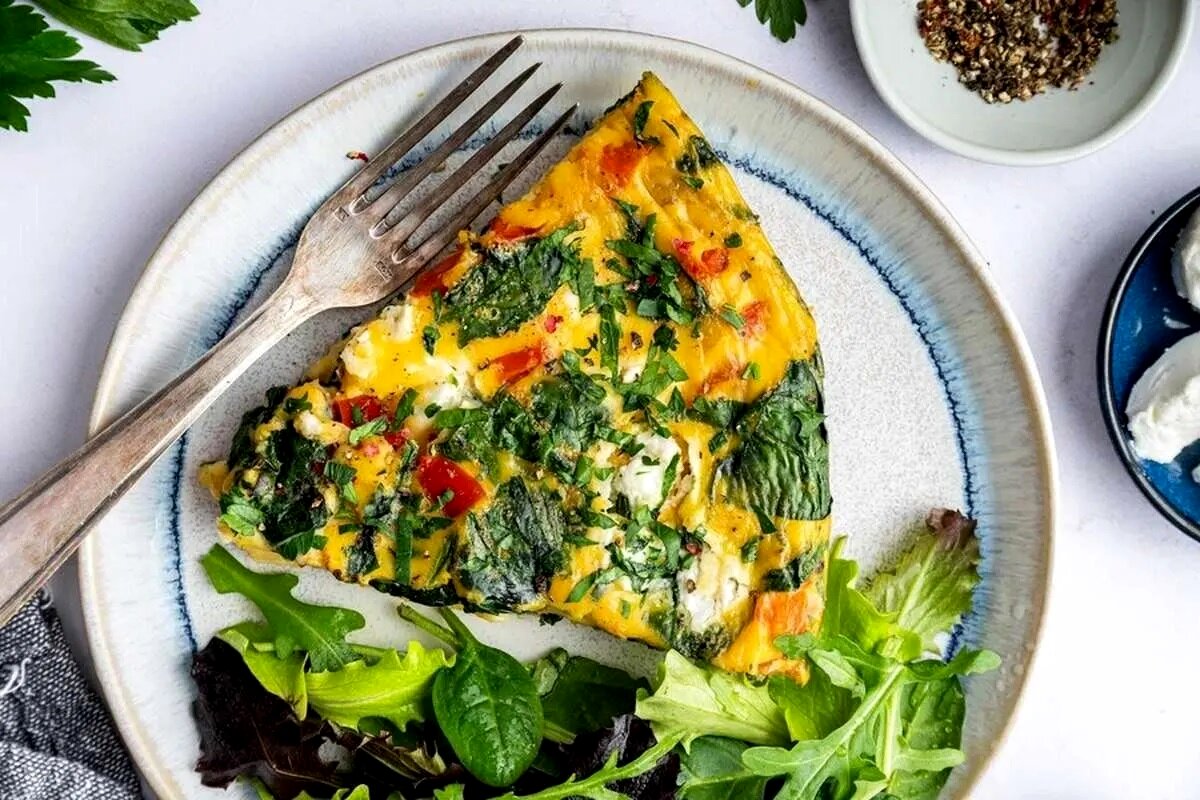 طرز تهیه کوکو سیب زمینی و اسفناج؛ شام فوری و مقوی