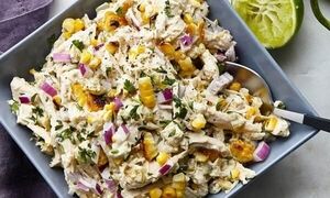 طرز تهیه سالاد تابستانی ذرت و مرغ مخصوص دورهمی‌ها