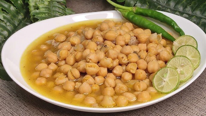 نخود آب خیابانی؛ گرمای ساده و نوستالژیک روزهای سرد