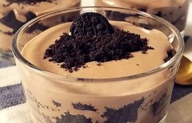 طرز تهیه دسر موکا با بیسکوییت اورئو