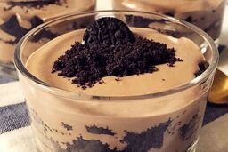 طرز تهیه دسر موکا با بیسکوییت اورئو