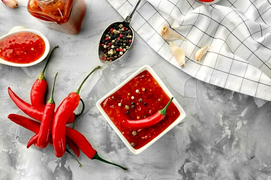 چگونه تندی فلفل را برای ترشی بگیریم؟ ؛ ساده‌ترین راه برای گرفتن تندی فلفل