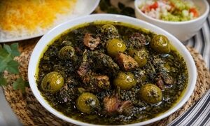 با شنیدن نام این خورشت دهانتان آب می افتد چه برسد به خوردنش !