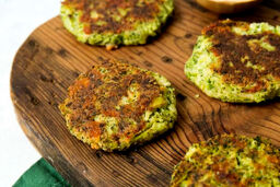  طرز تهیه کوکو کلم؛ کوکو سالم و مقوی با طعم بی‌نظیر