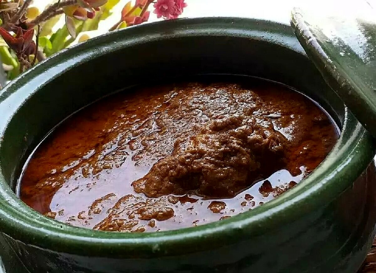 طرز تهیه فسنجان مجلسی با مرغ به روش رستورانی