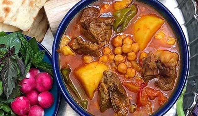 یک آبگوشت متفاوت از قم؛ طرز تهیه آبگوشت قنبید با گوشت و کلم قمری