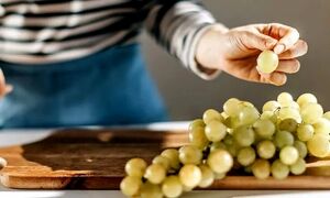 بهترین زمان خوردن میوه | روزانه چند عدد میوه بخوریم؟
