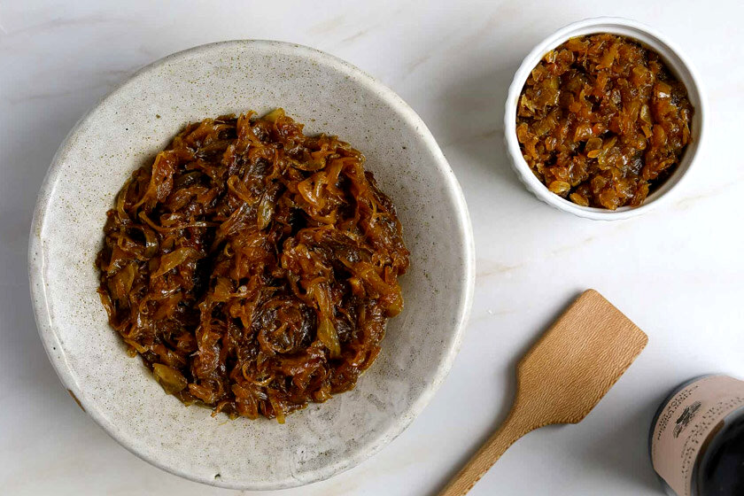 طرز تهیه پیاز کاراملی به سبک آشپزهای حرفه‌ای