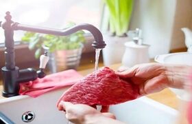 این مواد غذایی را در سینک نشویید