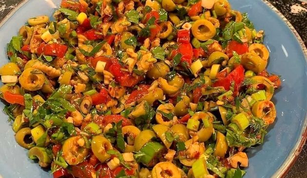 طرز تهیه سالاد زیتون؛ یک پیش‌غذای خوشمزه و متفاوت