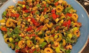 طرز تهیه سالاد زیتون؛ یک پیش‌غذای خوشمزه و متفاوت
