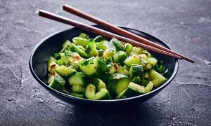 طرز تهیه سالاد خیار کُره‌ای؛ ترند خوشمزه‌ اینستاگرامی که همه باید امتحان کنند