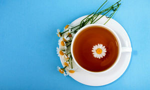 خواص و روش تهیه دمنوش بابونه و عسل