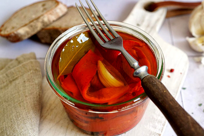 طرز تهیه ترشی فلفل شیرین کبابی